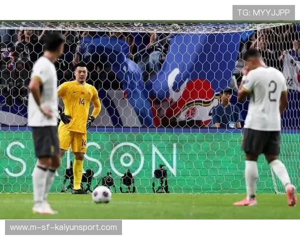 球迷期待与现实差距形成冲击,球迷们感到很迷茫,面对这场比赛 球迷期待与现实差距形成冲击,球迷们感到很迷茫,面对这场比赛