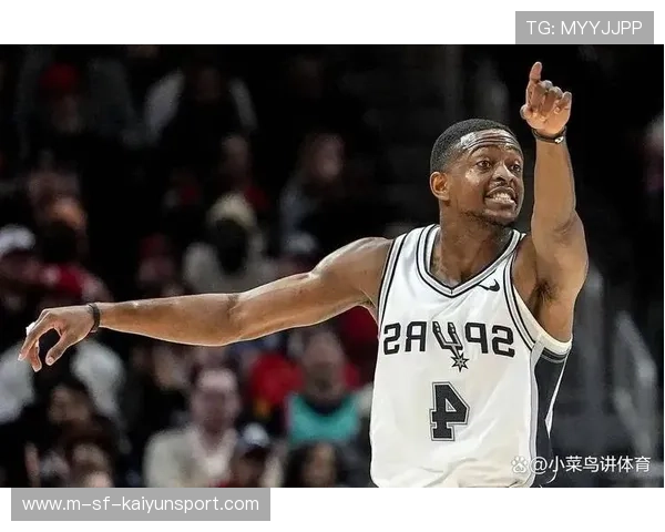 达龙·福克斯10助攻盘活全队,马刺六人得分上双 达龙·福克斯10助攻盘活全队,马刺六人得分上双